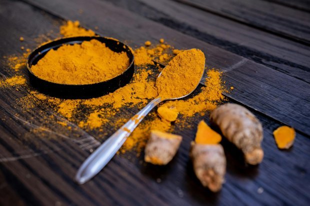 Turmeric root and powder